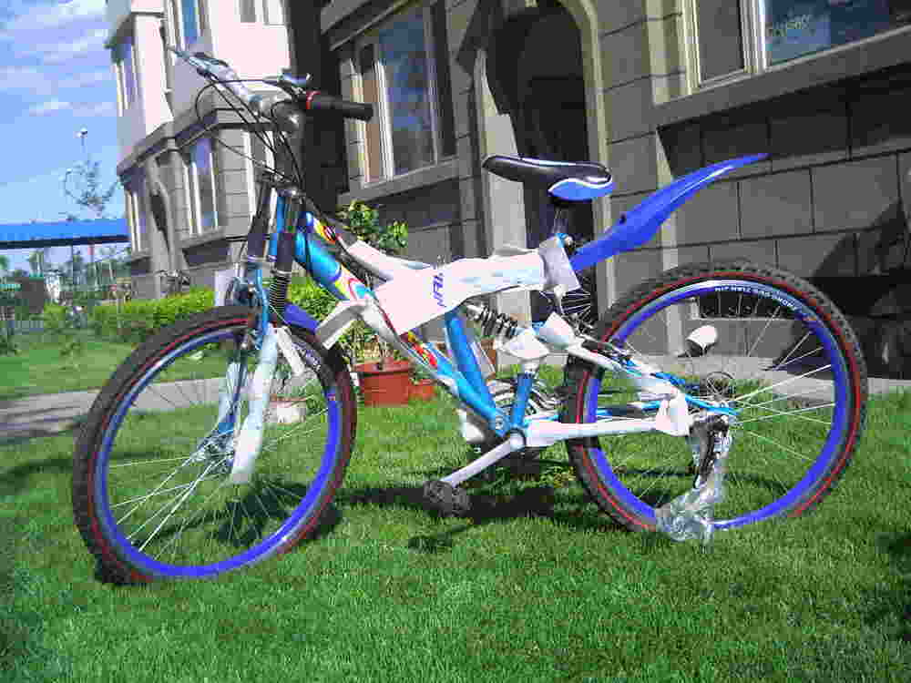 全新的變速自行車現低價轉讓